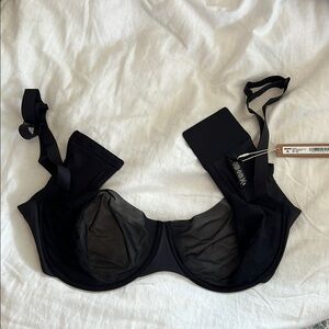 Elegant Black Underwire Bra